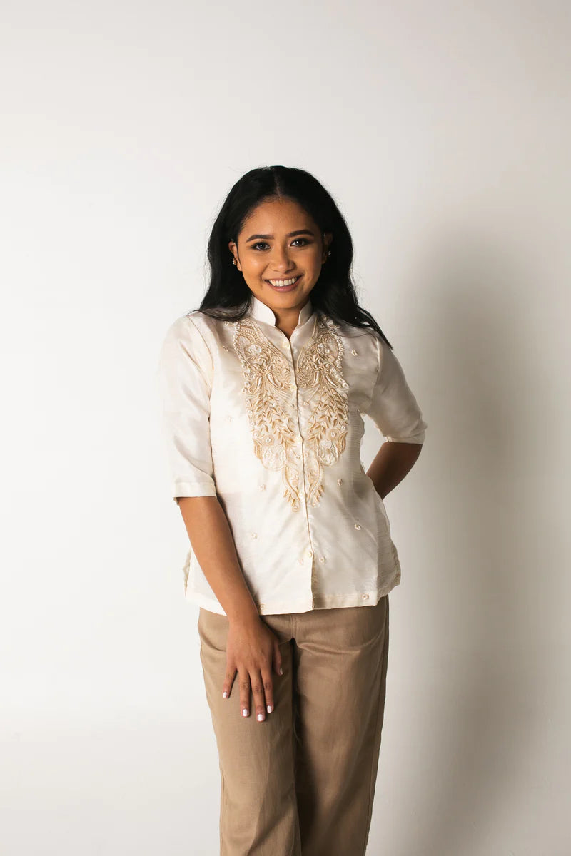 Traditional Barong: How It Became a Fashion for Filipino Women Mestiza Filipina Traditional Barong: How It Became a Fashion for Filipino Women Mestiza Filipina