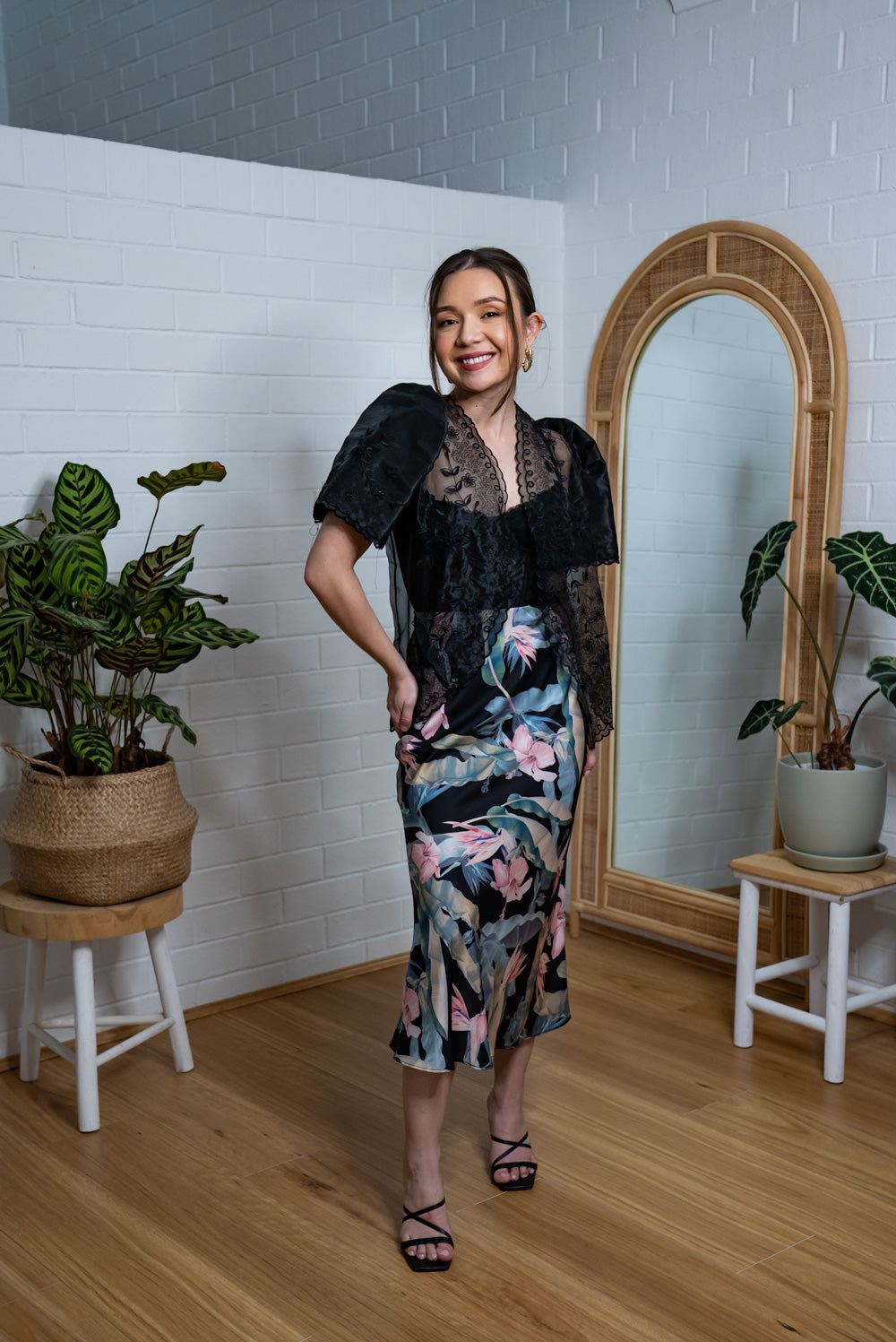 'Tating' Filipiniana Blazer (Midnight Black)