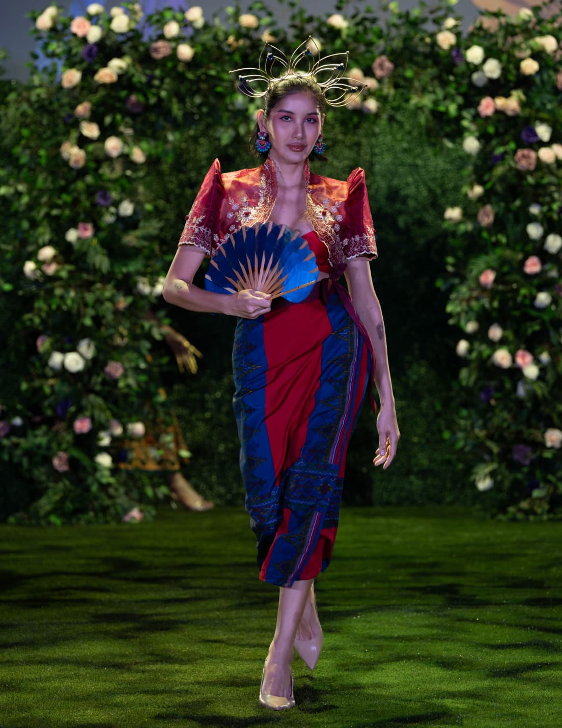 'Luisa' Bolero Filipiniana Sleeves (Burgundy)
