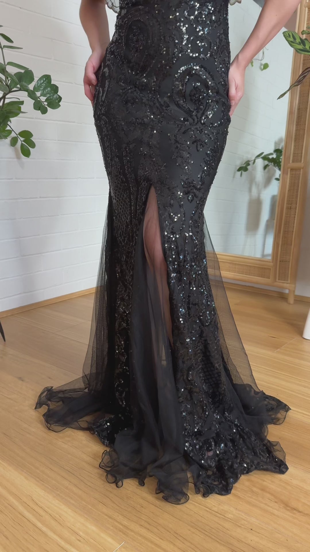 'Mayari' Sequin Mermaid Prom & Formal Gown (Black)