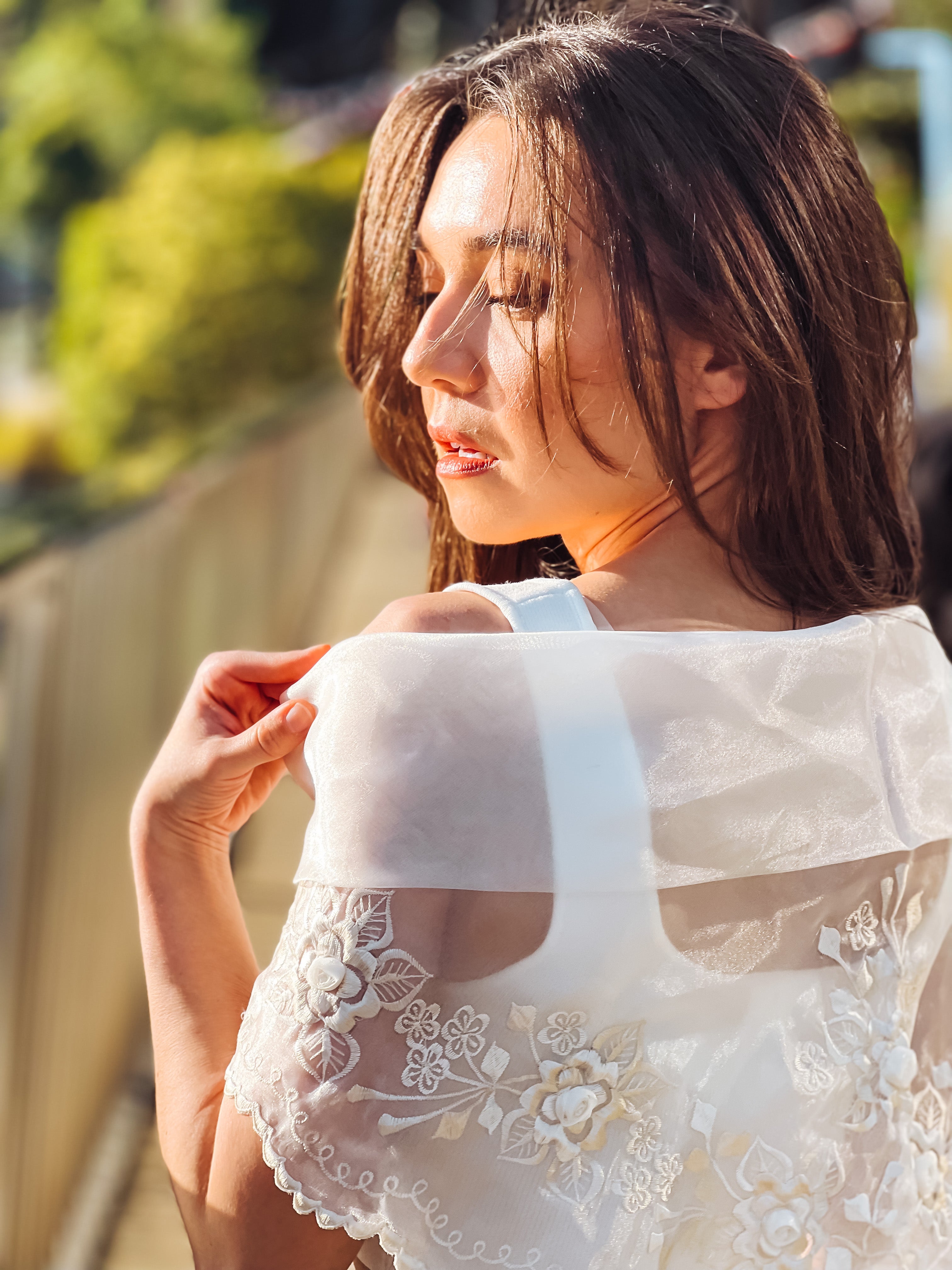 'Maria Clara' Filipiniana Alampay (Ivory White)