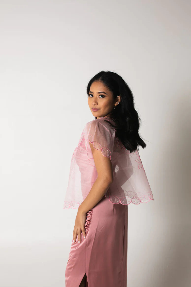 girl wearing a kimona