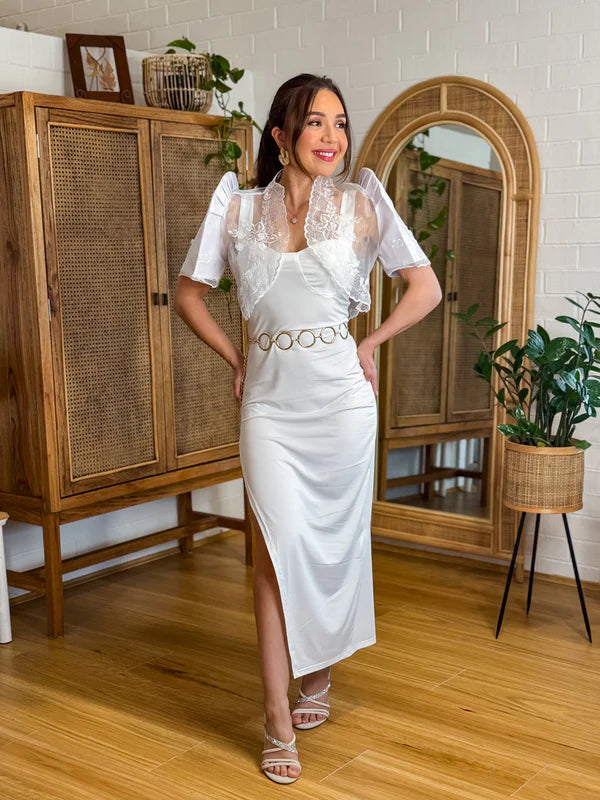 woman wearing a filipiniana dress