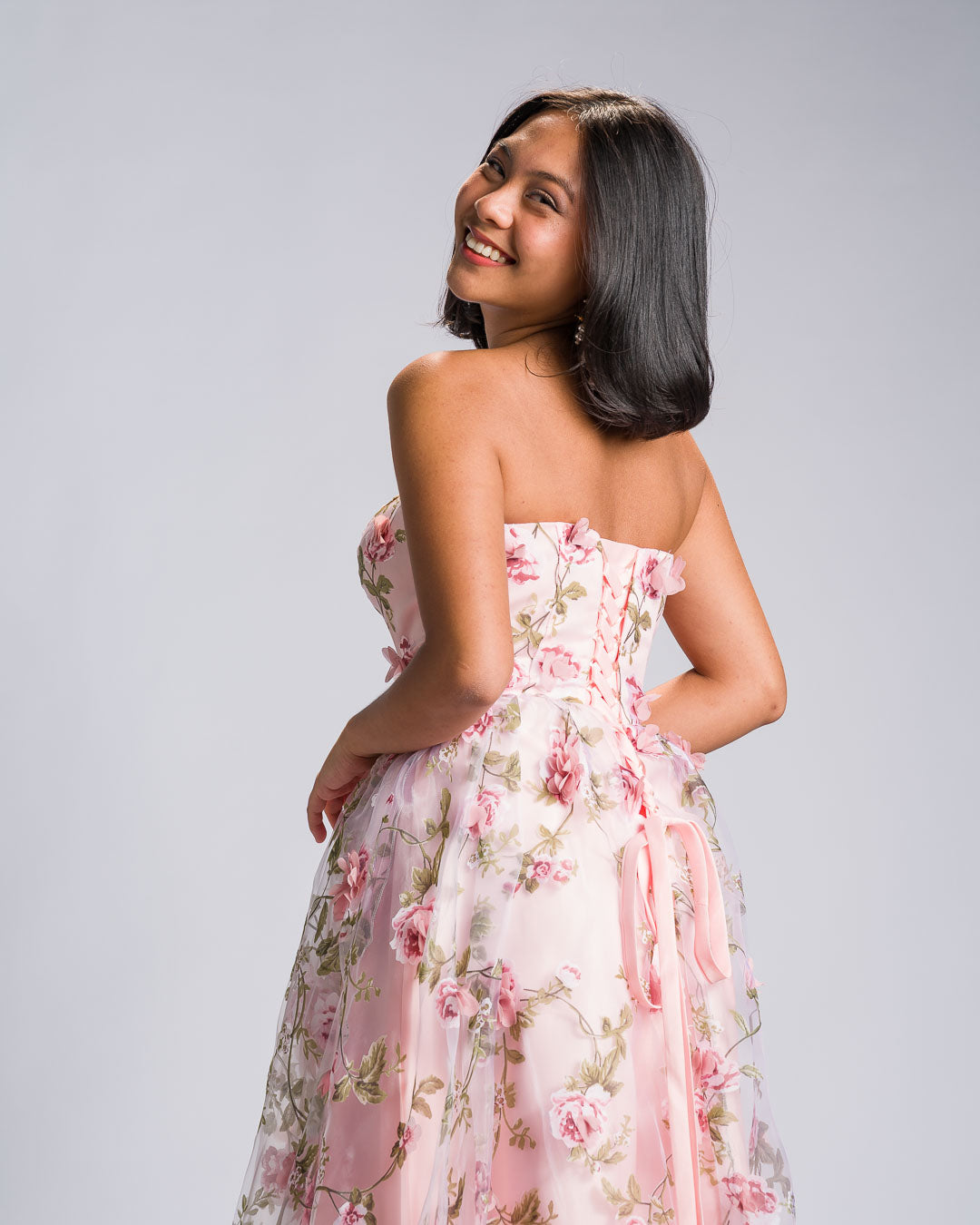 Filipiniana 'Florisa' in Peony Pink, styled look – Mestiza Filipina