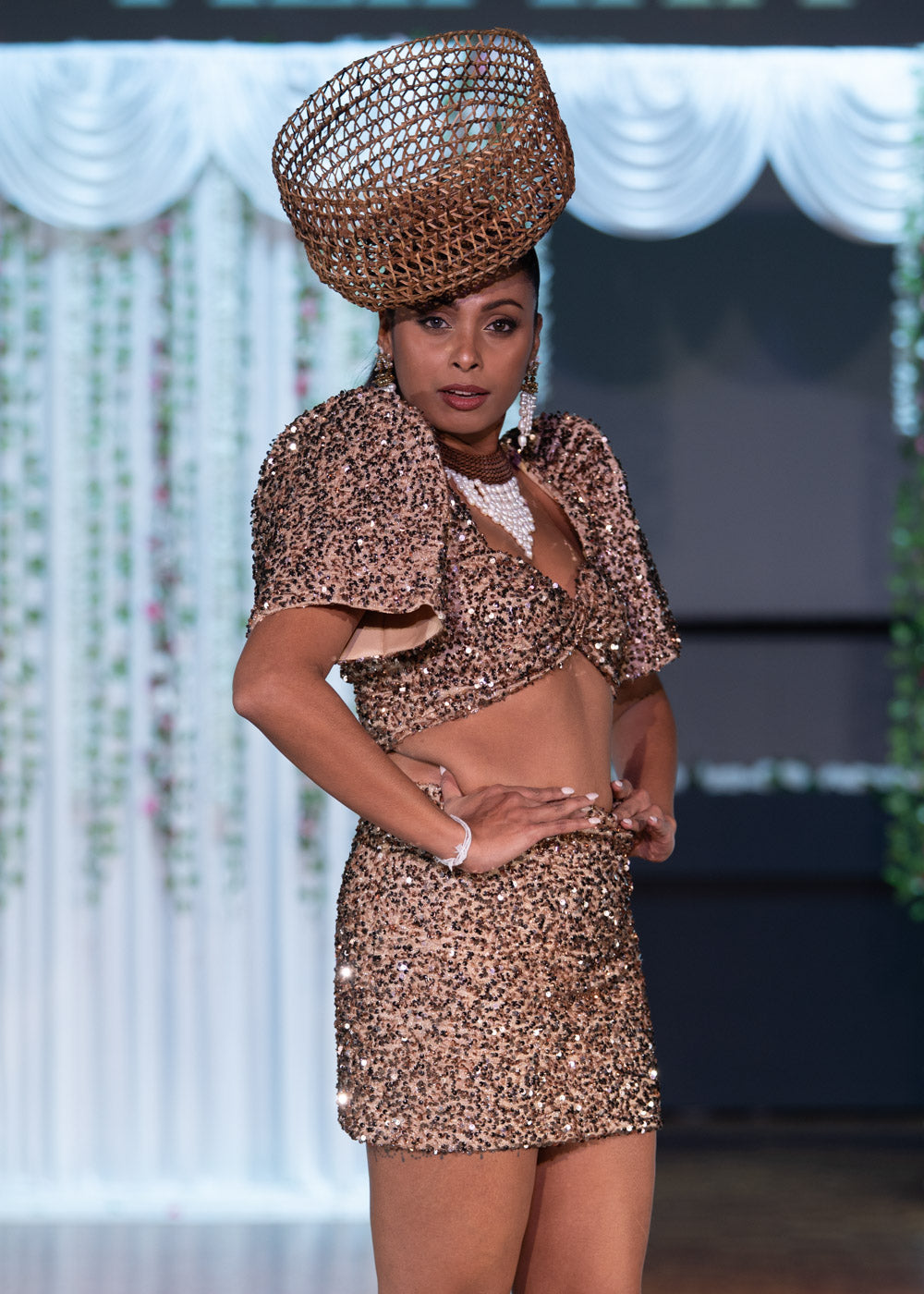 'Binibini' Sequin Mini Skirt (Gold)