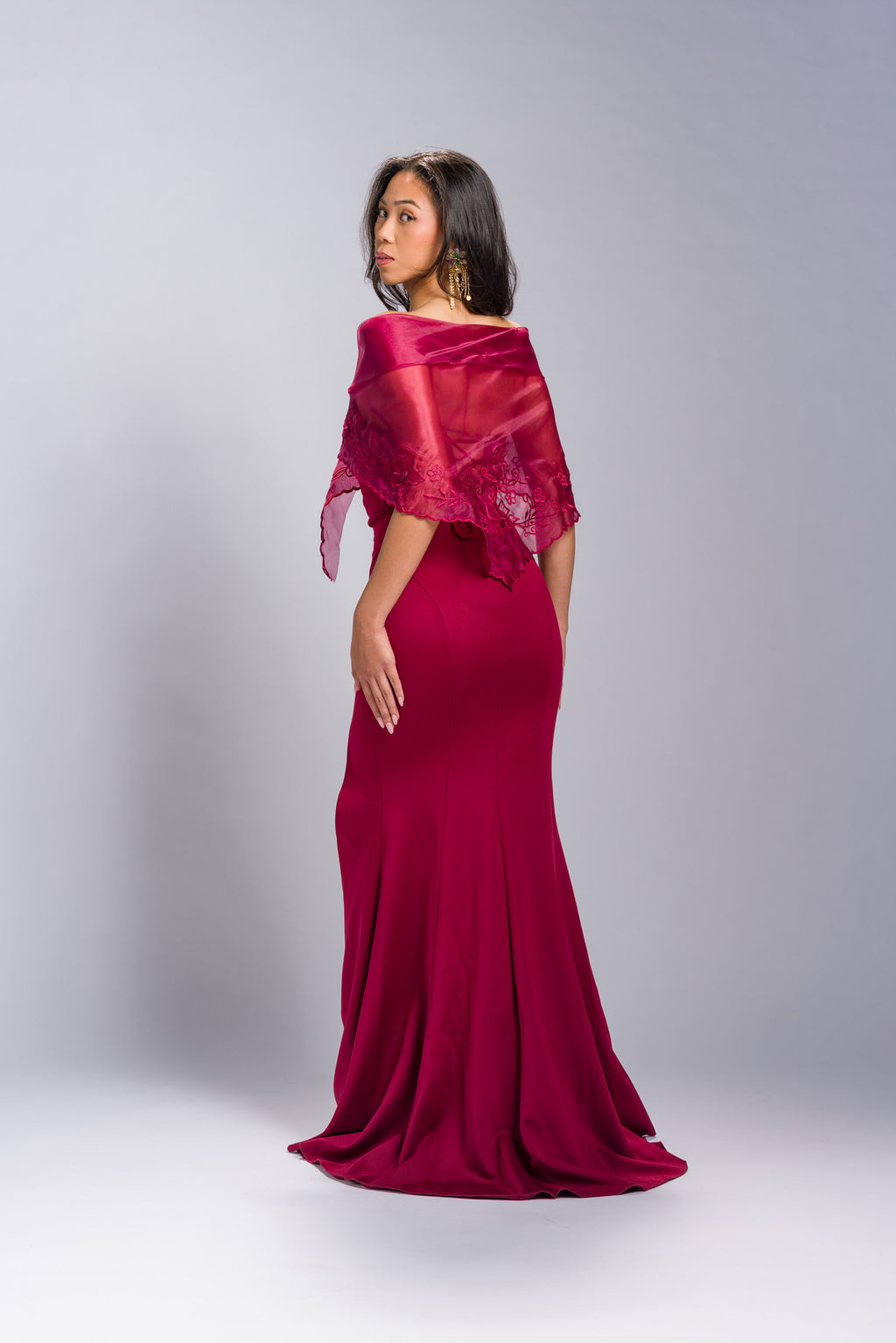 Filipiniana Alampay 'Maria Clara' in Burgundy, back view – Mestiza Filipina