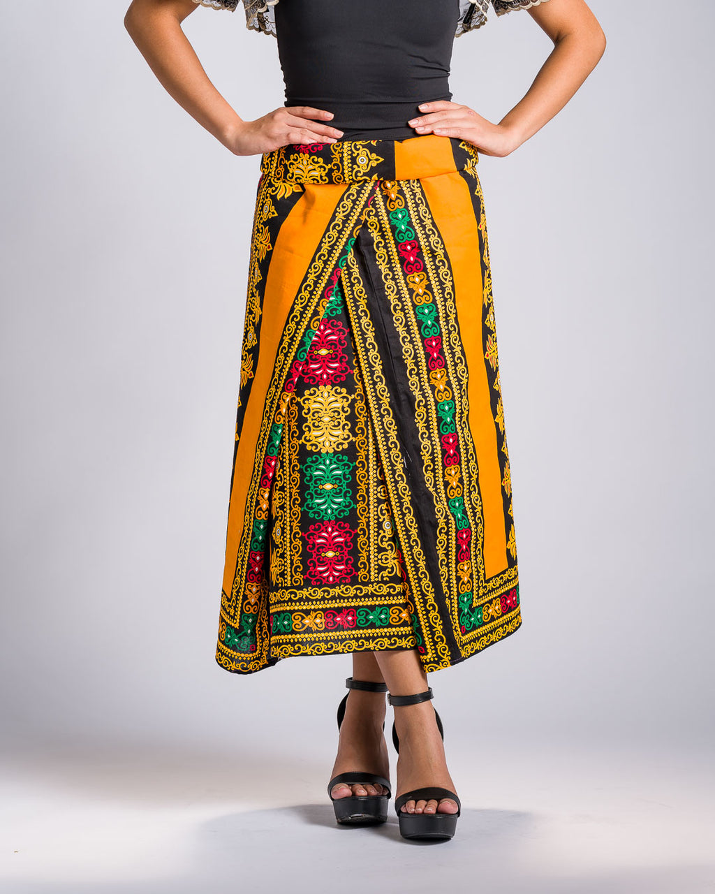 'Luwalhati' Malong Mindanao Geometric Print (Golden)