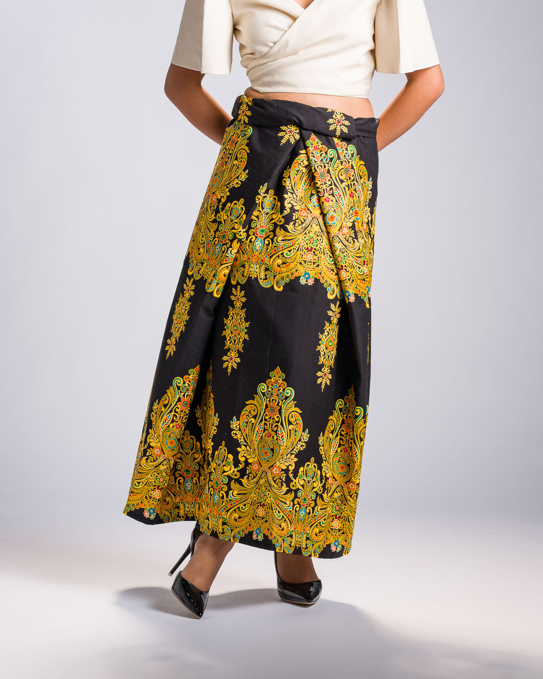 'Bituin' Malong Mindanao Royal Sparkling Print (Black)