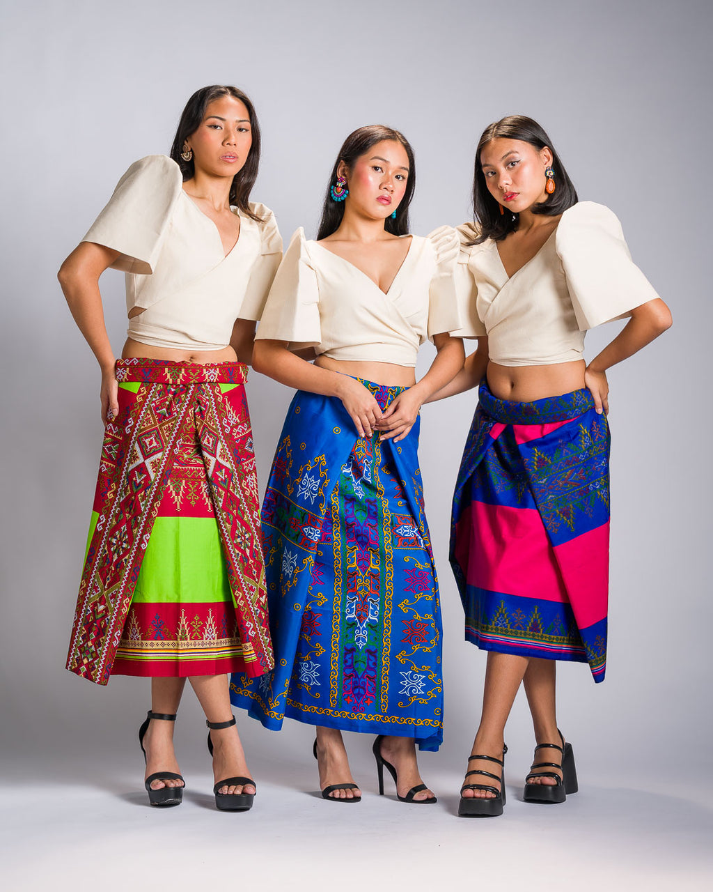 Filipino Malong 'Langkit' in Royal Blue – Mestiza Filipina