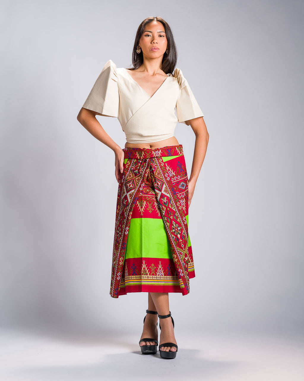 Filipino Malong 'Landap' in Burgundy & Lime Green, side view – Mestiza Filipina