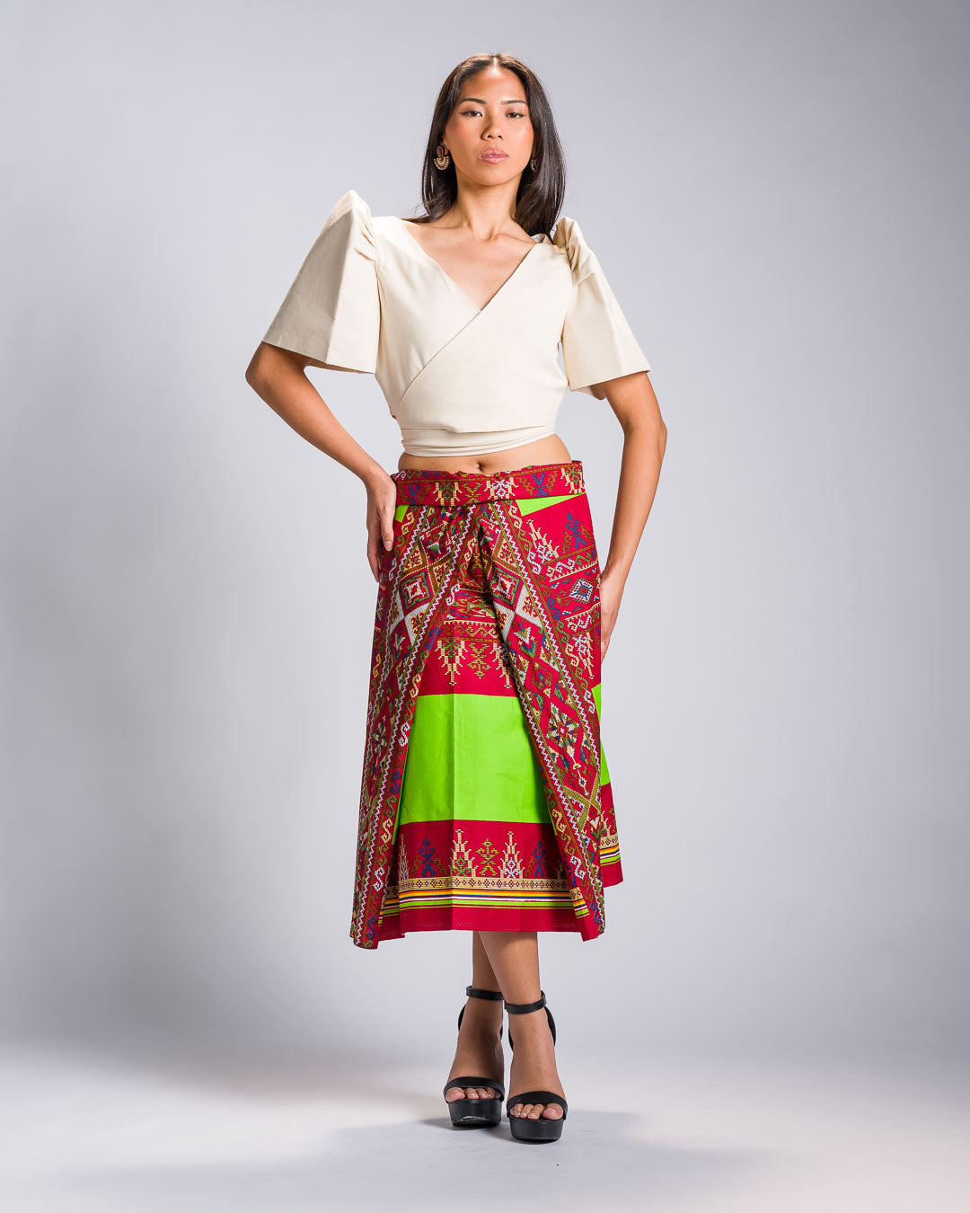 Filipino Malong 'Landap' in Burgundy & Lime Green, side view – Mestiza Filipina