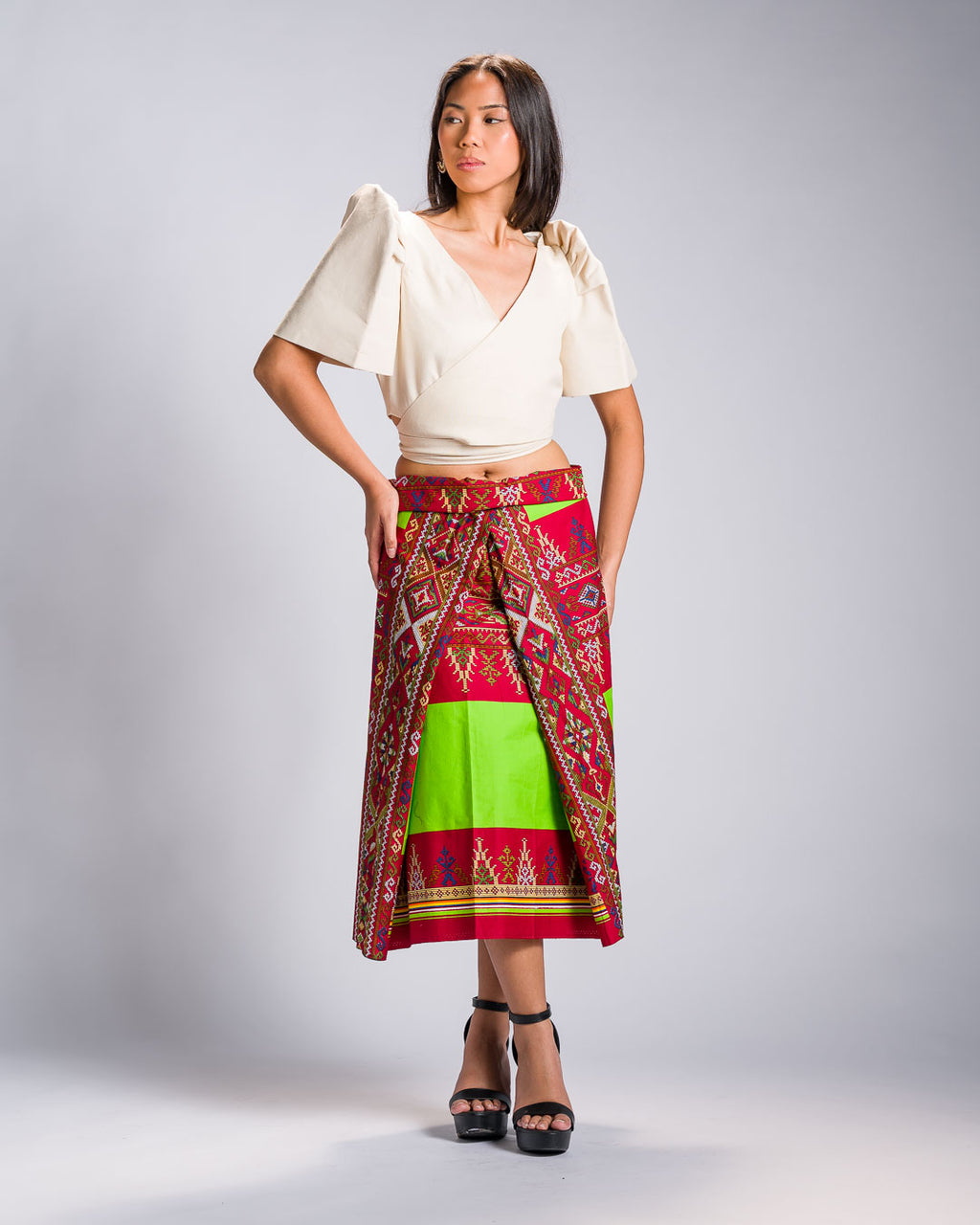 Filipino Malong 'Landap' in Burgundy & Lime Green – Mestiza Filipina