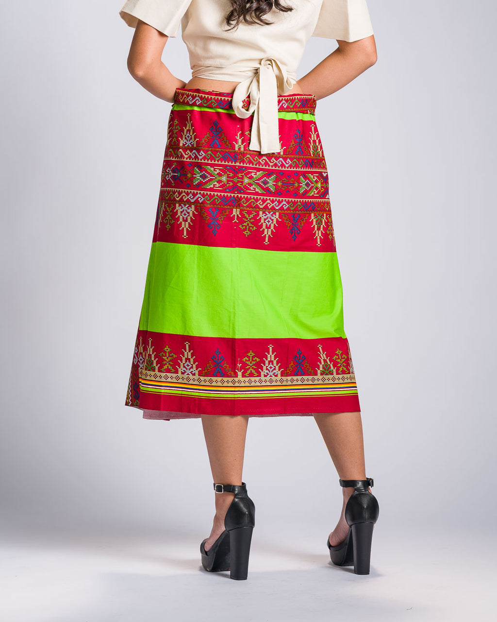 Filipino Malong 'Landap' in Burgundy & Lime Green, back view – Mestiza Filipina