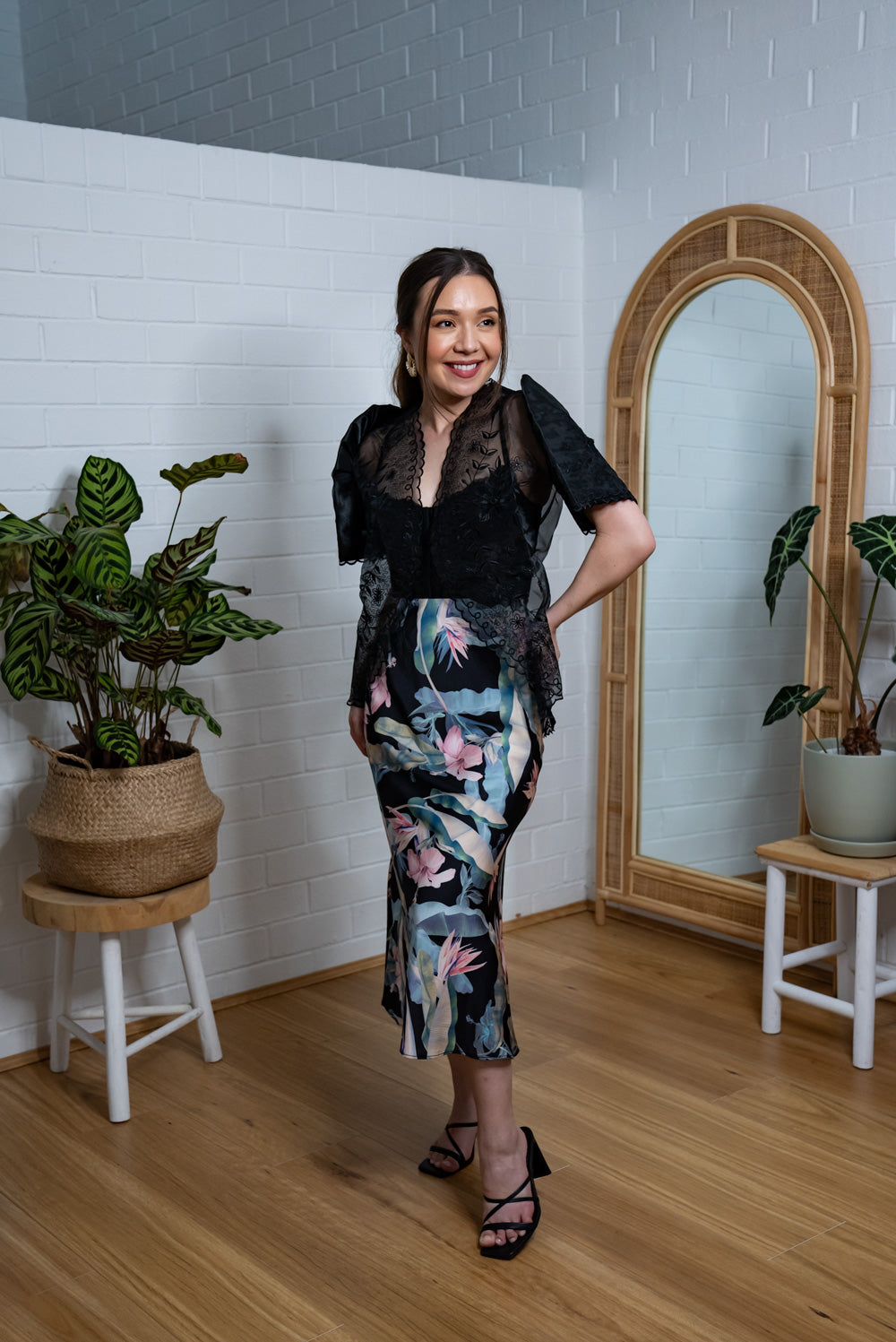 'Tating' Filipiniana Blazer (Midnight Black)