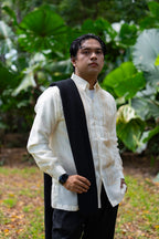 Barong Tagalog 'Pedro', close-up – Mestiza Filipina