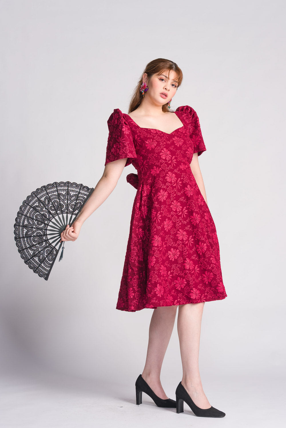 'Pay-Pay' Lace Hand Fan (Lotus Design)