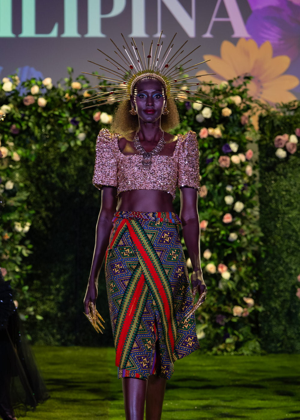 'Diwa' Malong Mindanao Geometric Print