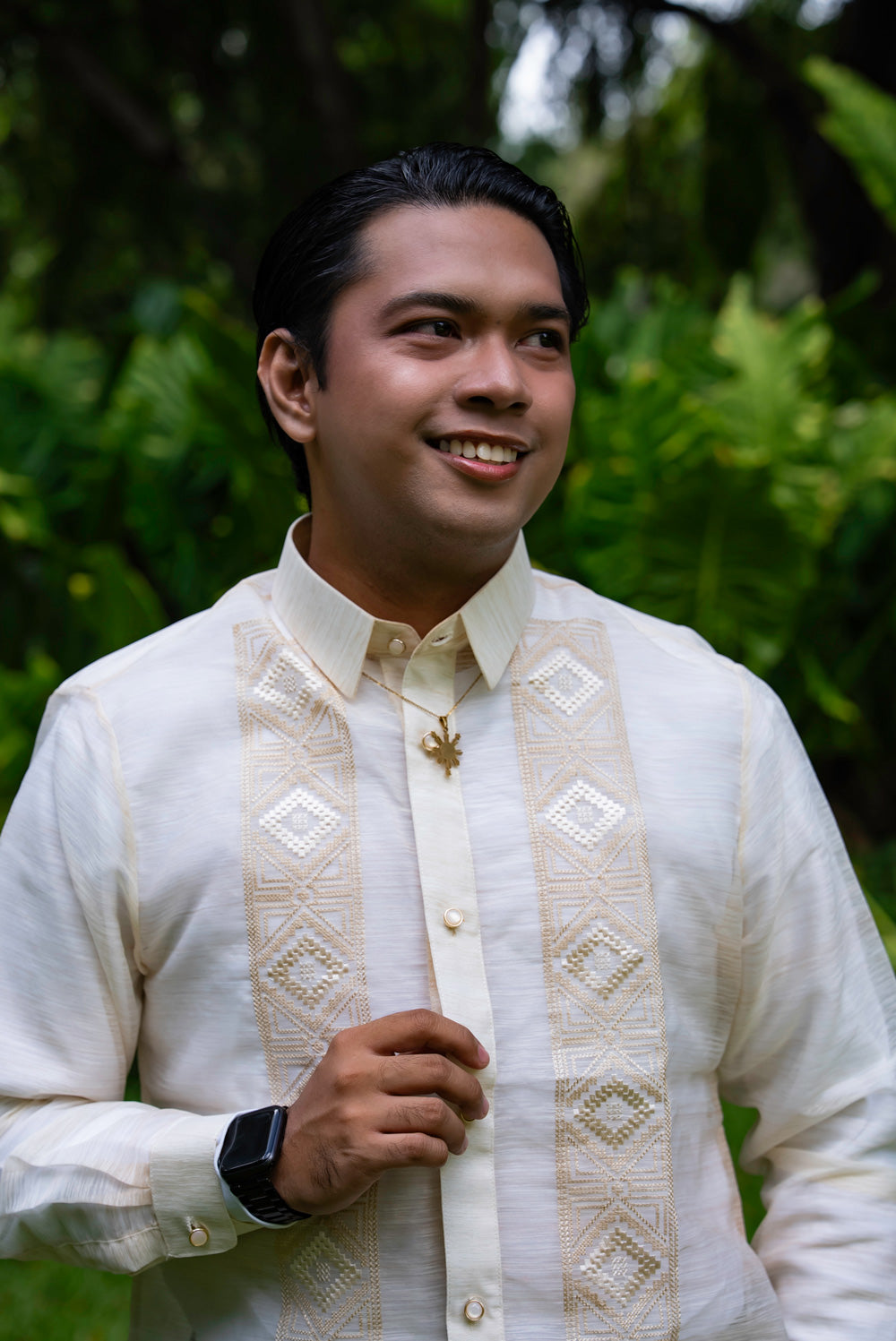 Vertical panel embroidery detail with diamonds and squares on men’s Barong Tagalog