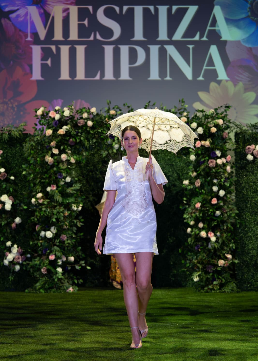 Barong Dress 'Sol' Barong Dress 'Sol'